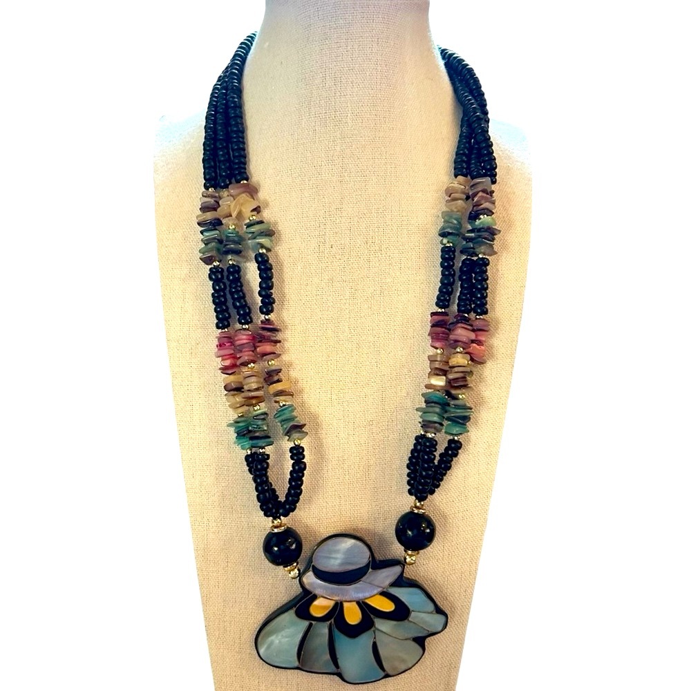 MOP Abalone Shell 3-Strand Necklace Floral Pendant Lee Sands Vibes